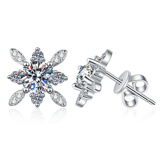 women's moissanite stud earrings，0.5 carat